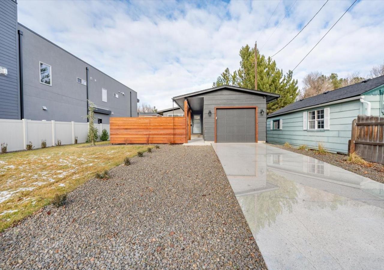 Mid Century Modern Boise-River Bungalow W/ Hot Tub Ngoại thất bức ảnh