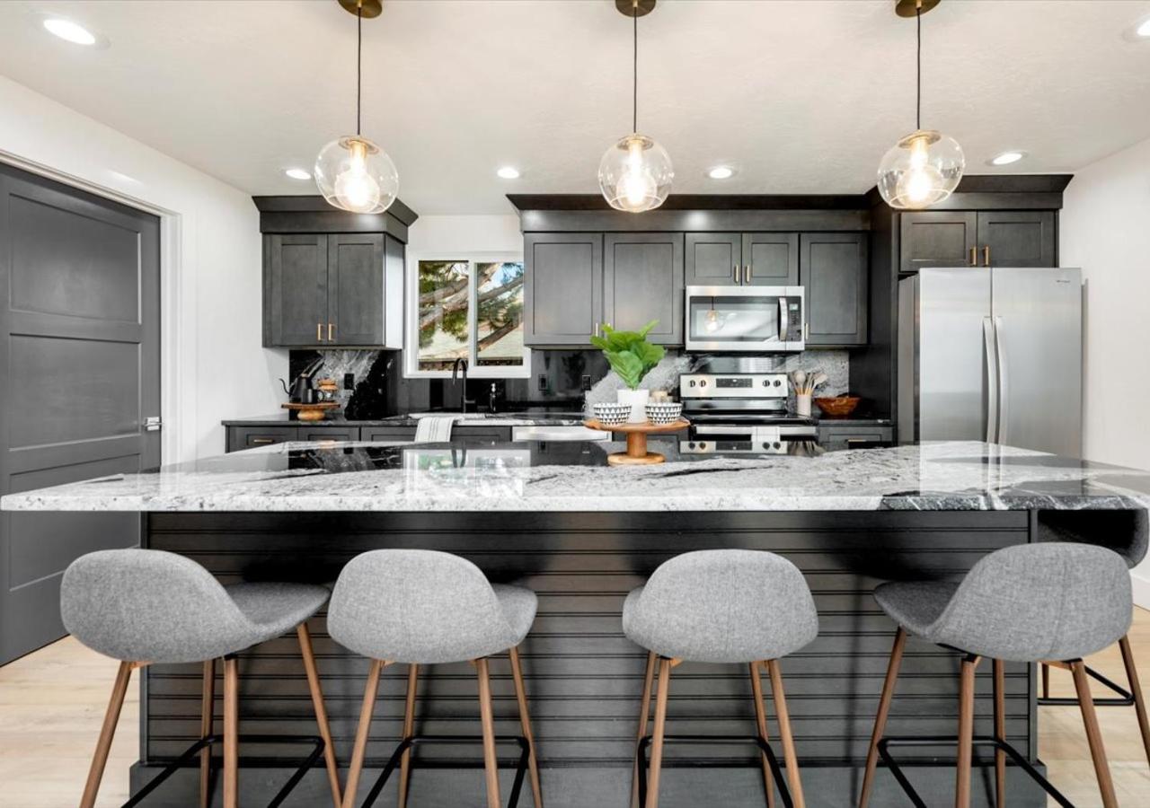 Mid Century Modern Boise-River Bungalow W/ Hot Tub Ngoại thất bức ảnh