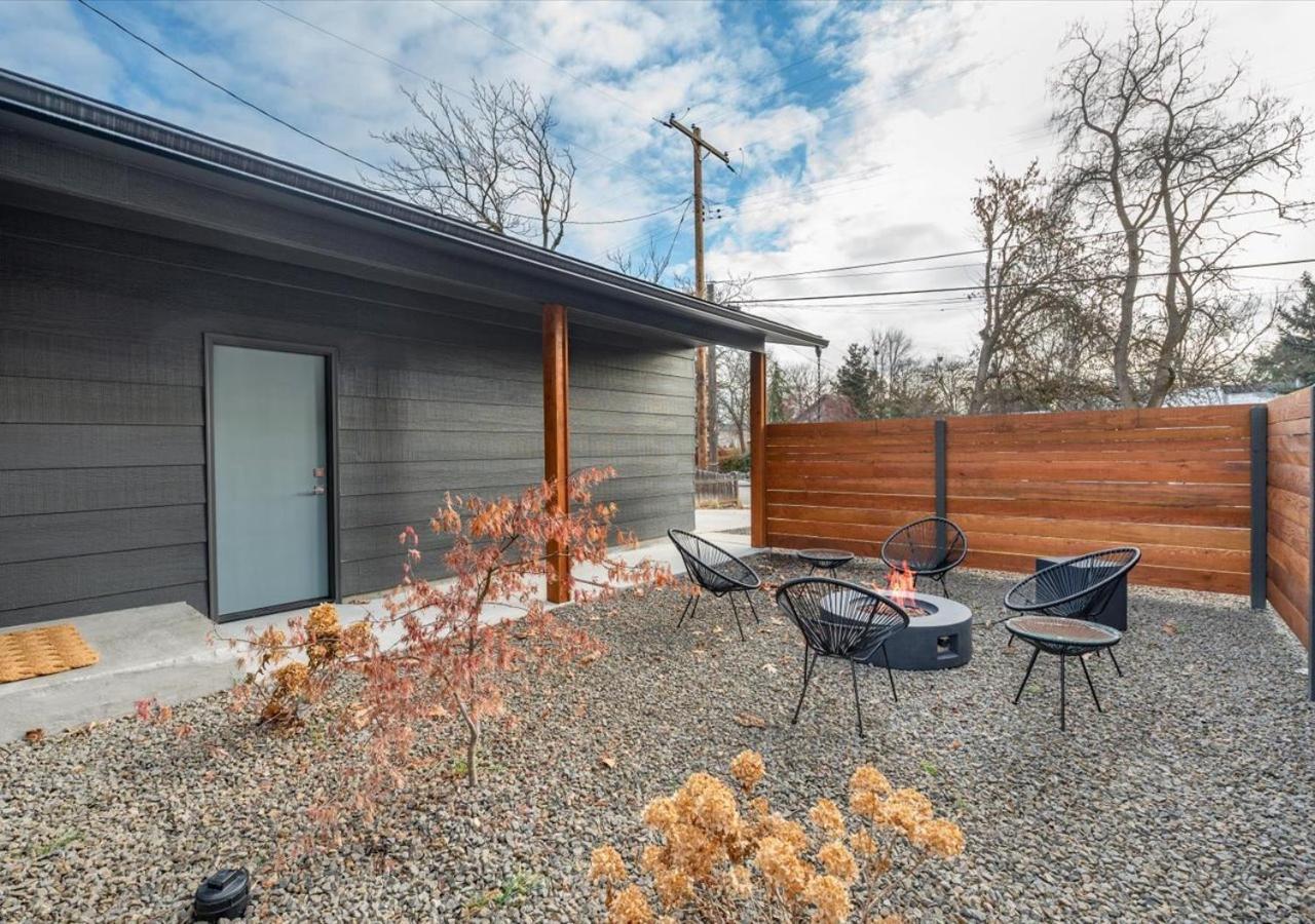 Mid Century Modern Boise-River Bungalow W/ Hot Tub Ngoại thất bức ảnh